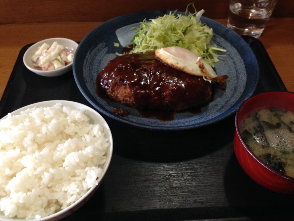 うれしや メンチカツ定食