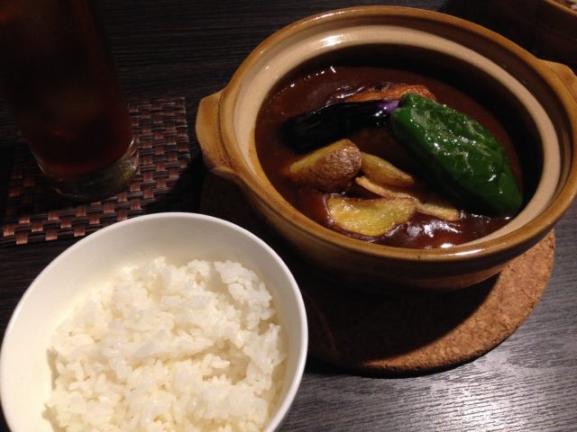 マグマのカレーハンバーグ