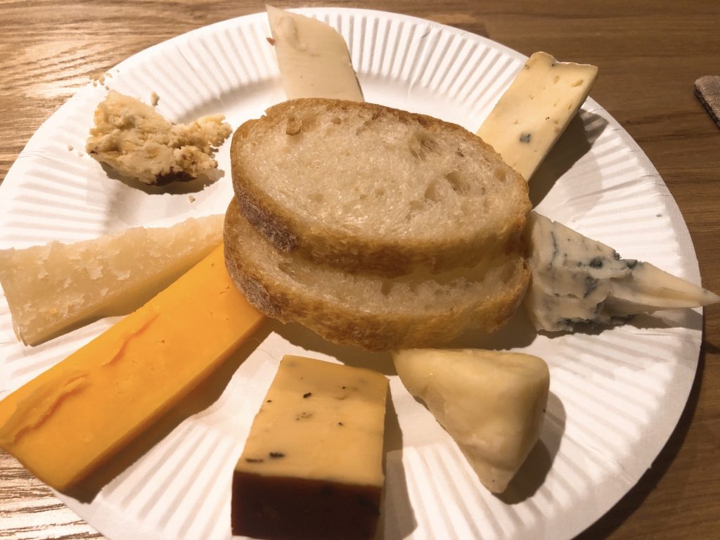 やまいち チーズコラボ 食べたチーズ