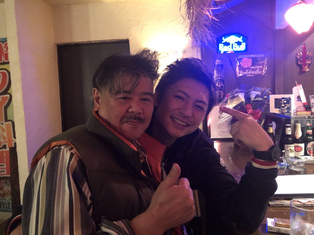 Shakeのマスターとsoi33 の店主