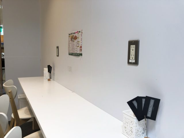 Wrap’n Roll Cafe 店内