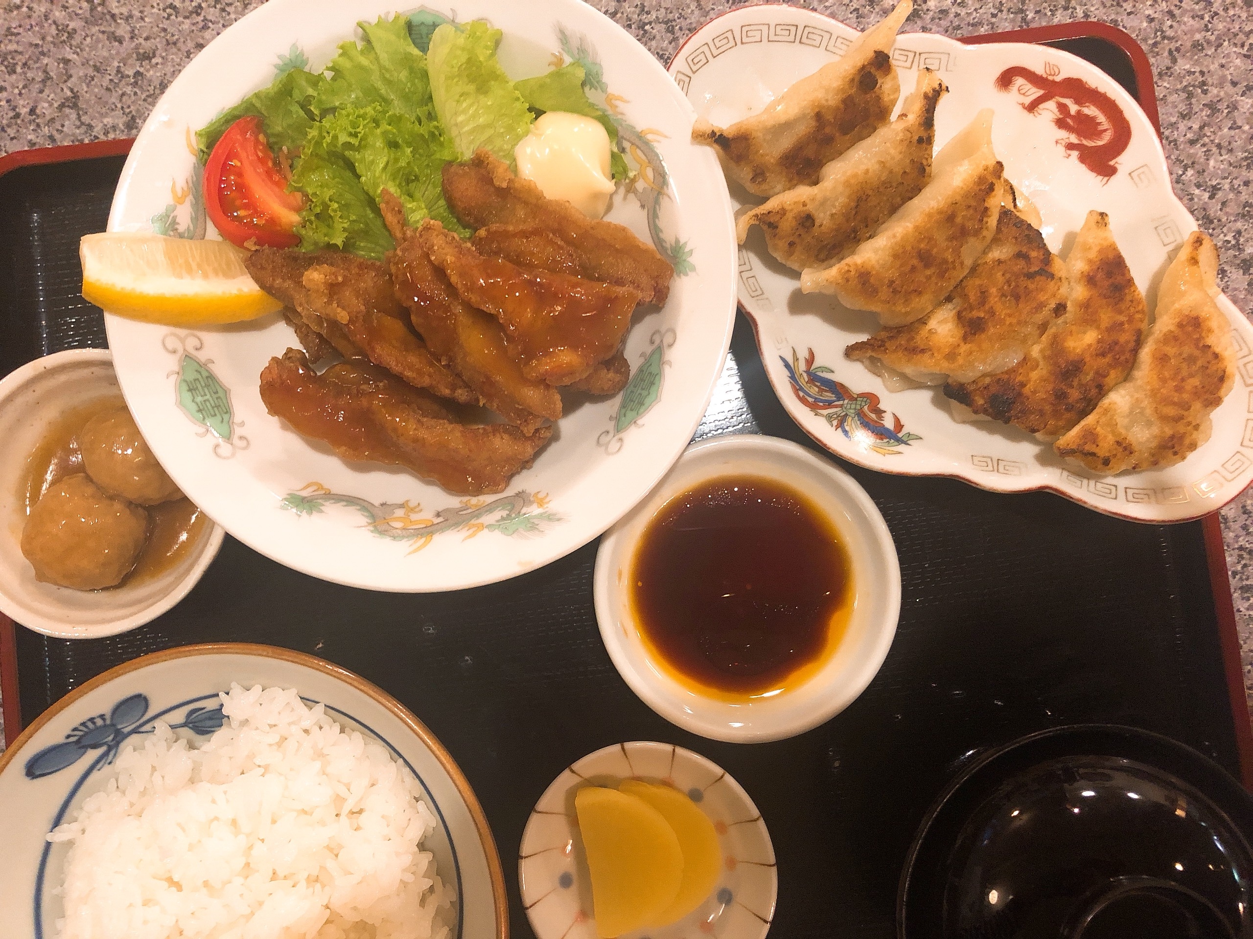 八方亭 トントロ竜田揚げ定食と餃子