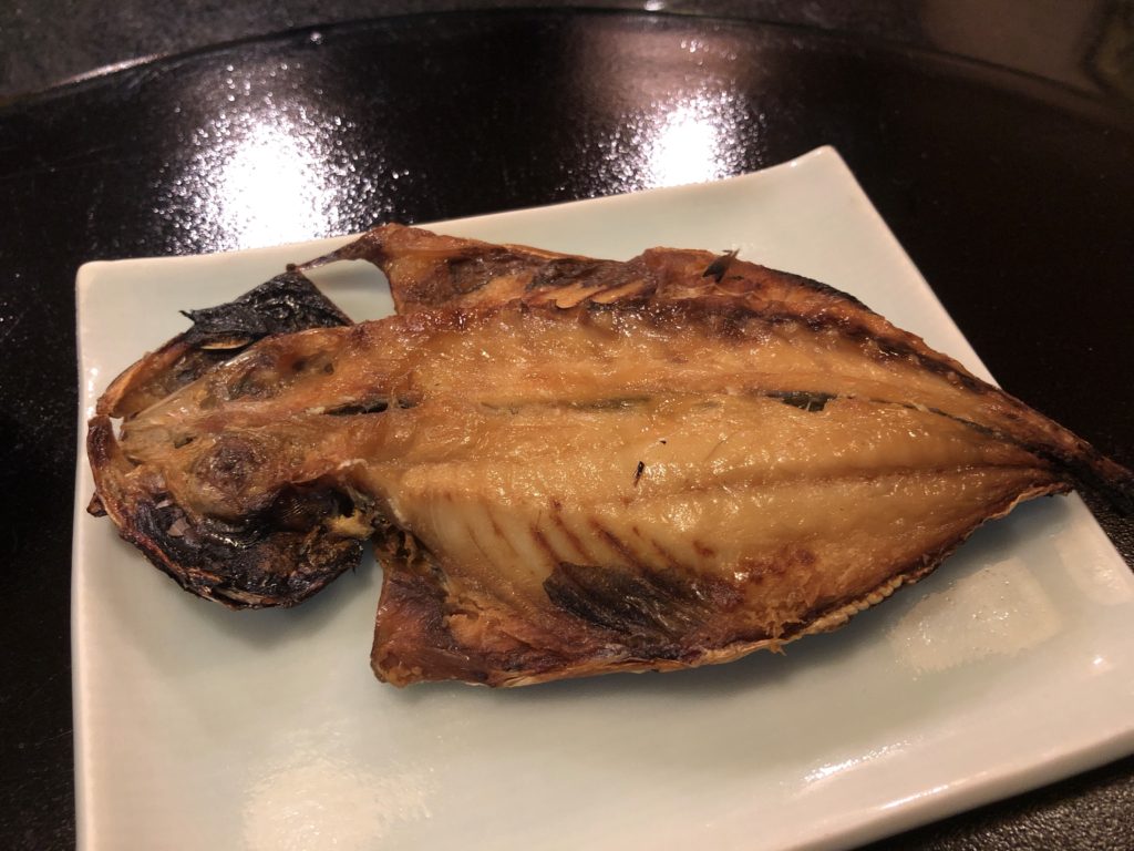 肴処 瑞穂 アジの干物