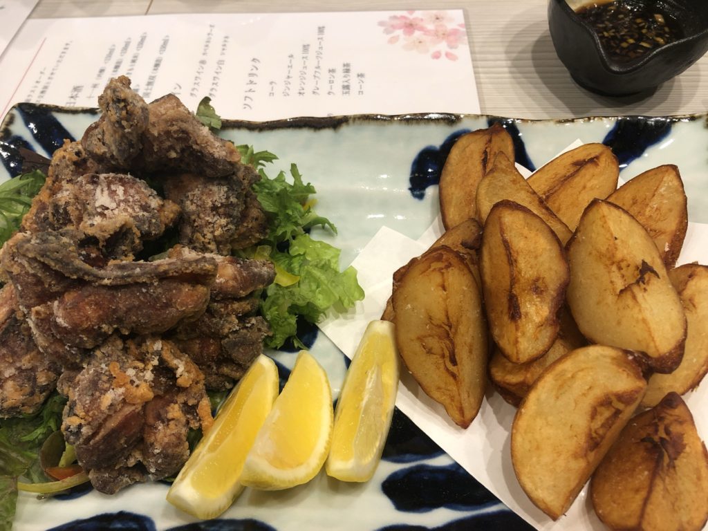 20200324 函館うに むらかみ　知床鶏の竜田揚げとフライドポテト