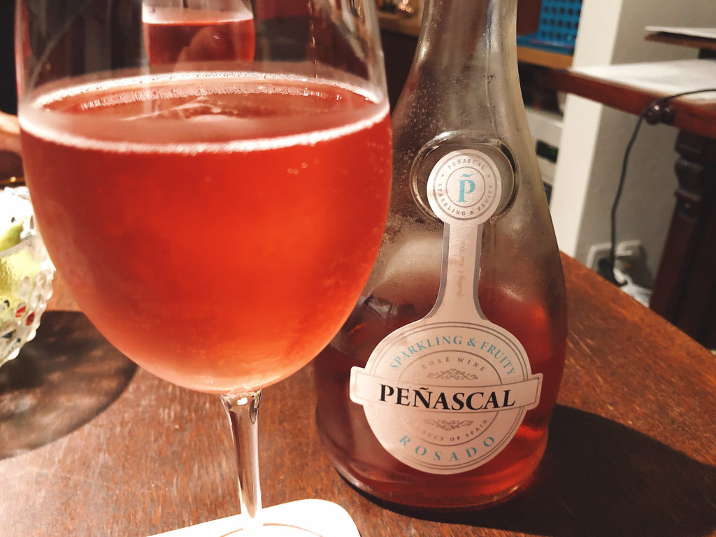 ネイル後の夜ゴハン ロゼワイン