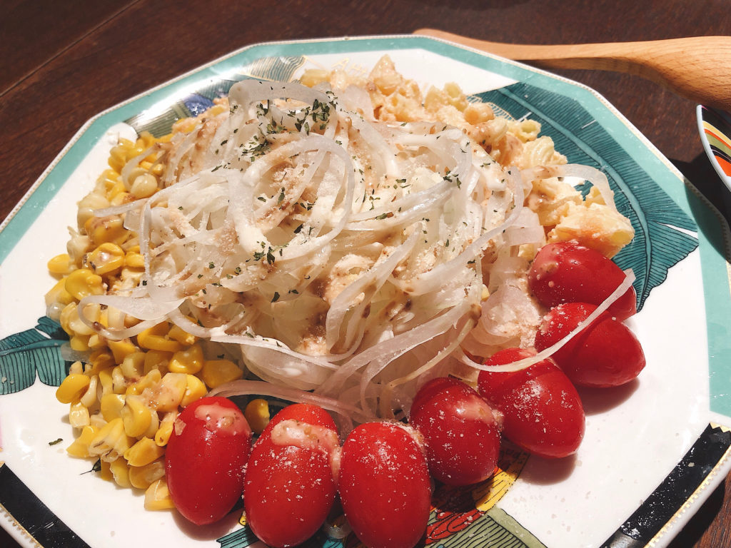 ネイル後の夜ゴハン サラダ