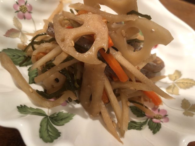 20201022 ネイル後の夜ゴハン　根菜きんぴら