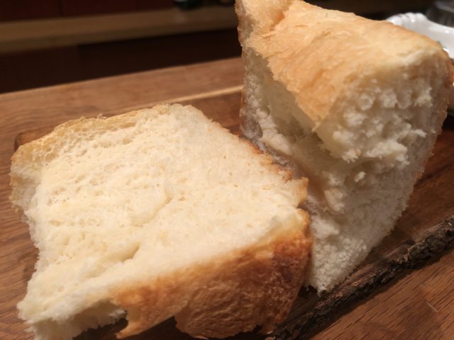 20201022 ネイル後の夜ゴハン　焼きたてパン