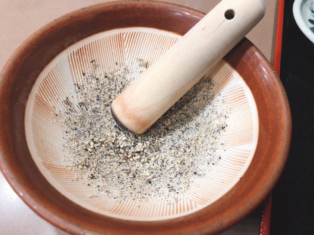 函館とんき 五稜郭支店 すりゴマ