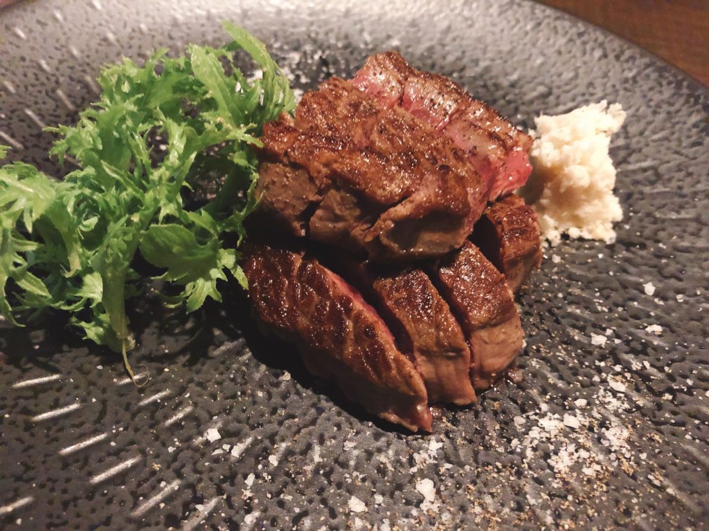 表びんごや　牛ヒレステーキ