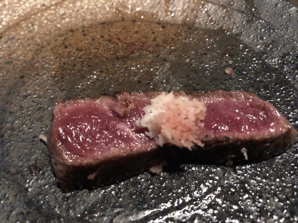 表びんごや　牛ヒレステーキ