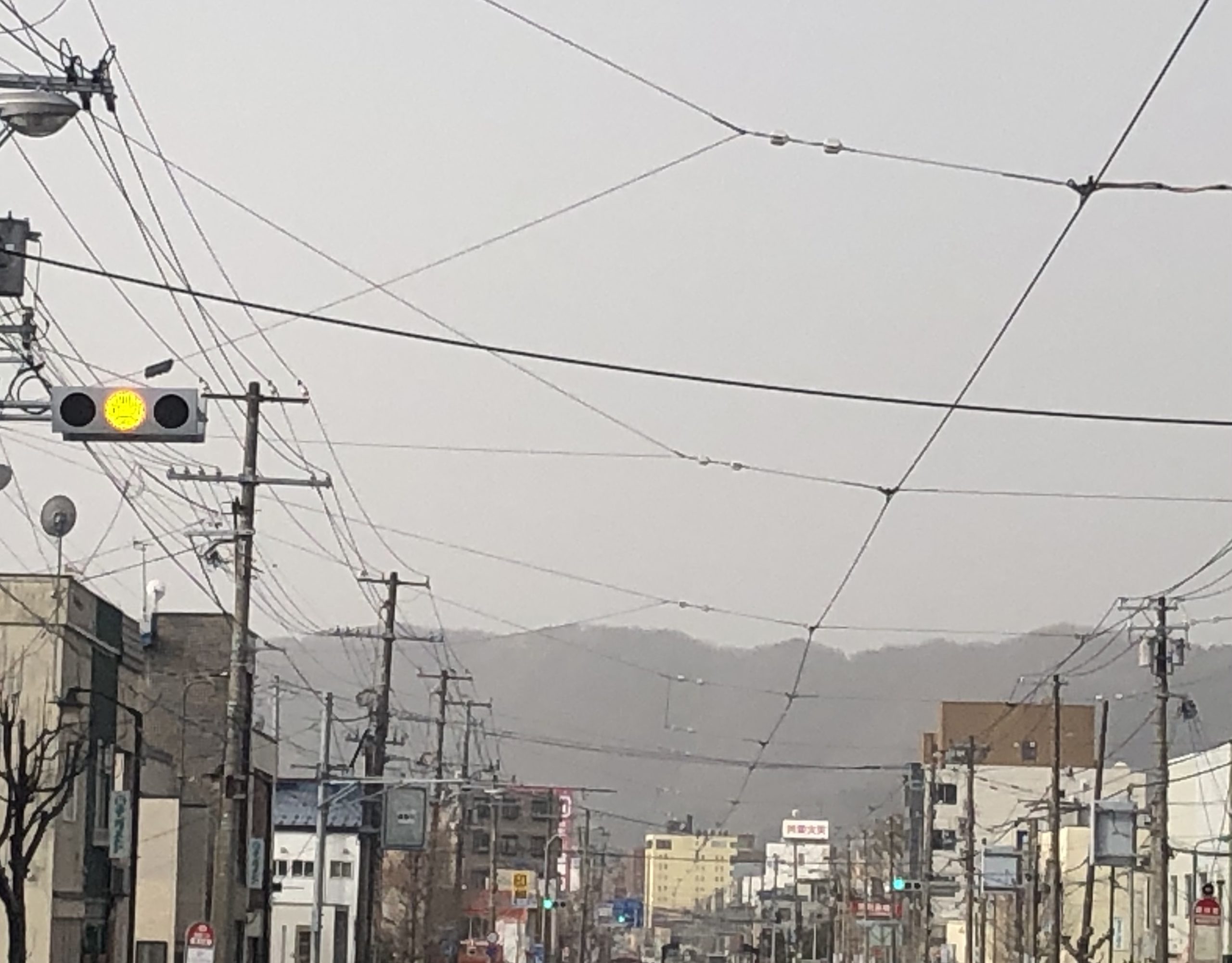 黄砂ですかね？