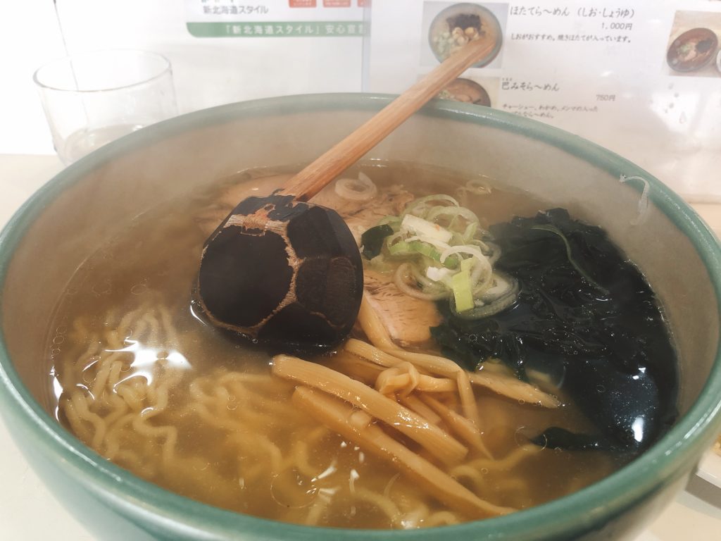 函館らーめん かもめ　しおら〜めん