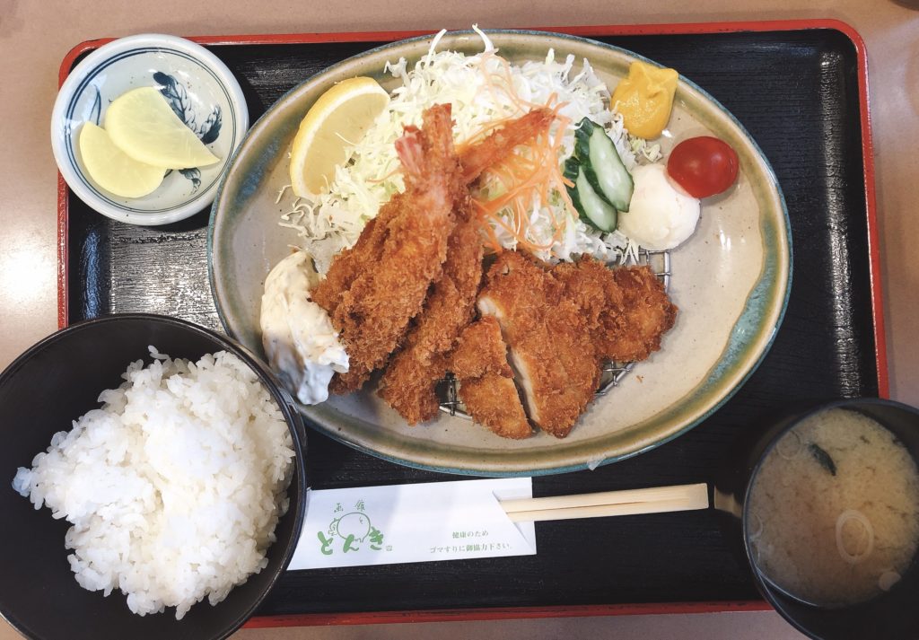 函館とんき 五稜郭支店　海老フライ チキンカツ盛り合わせ定食