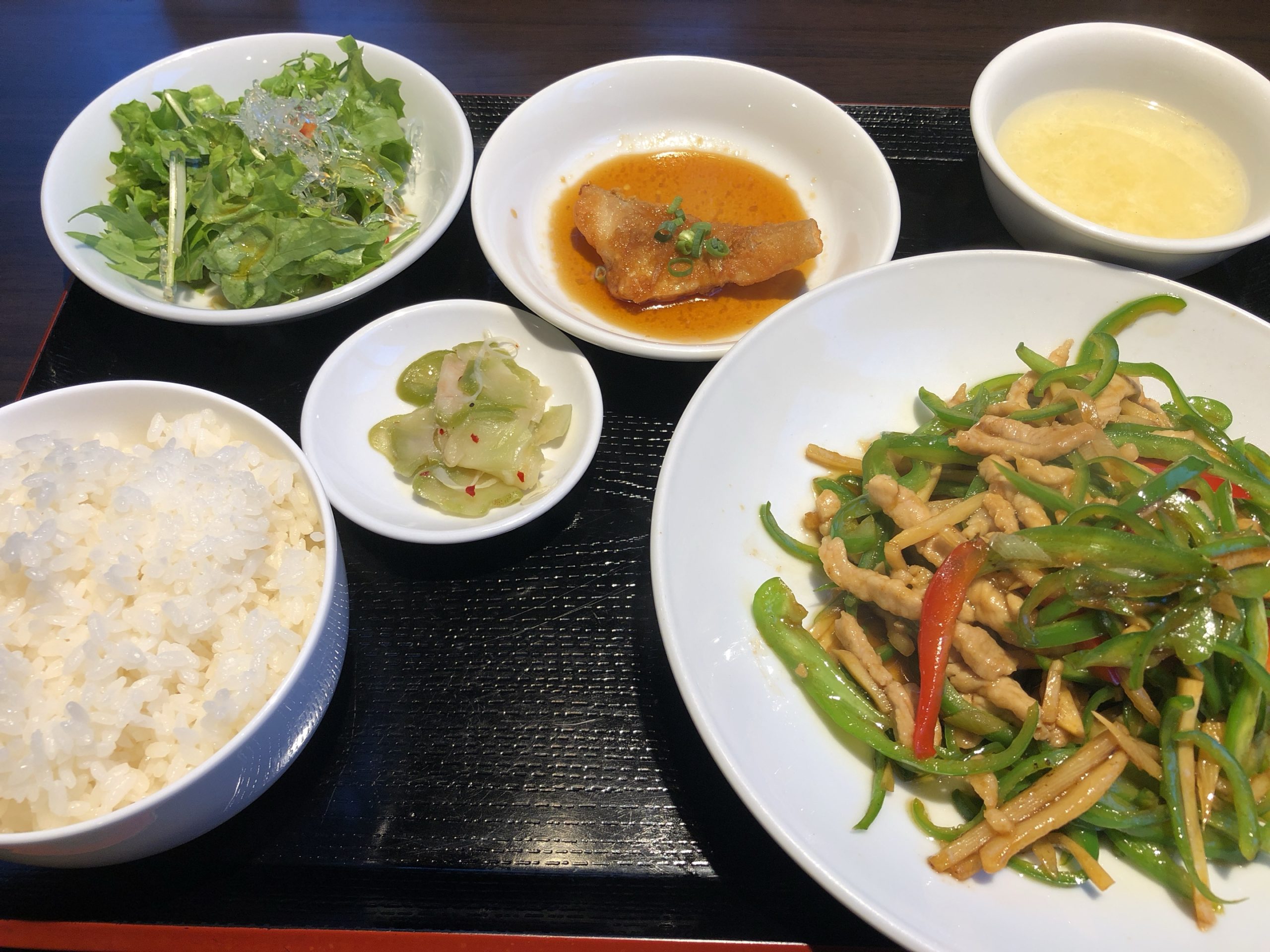 夜ゴハンは中華定食