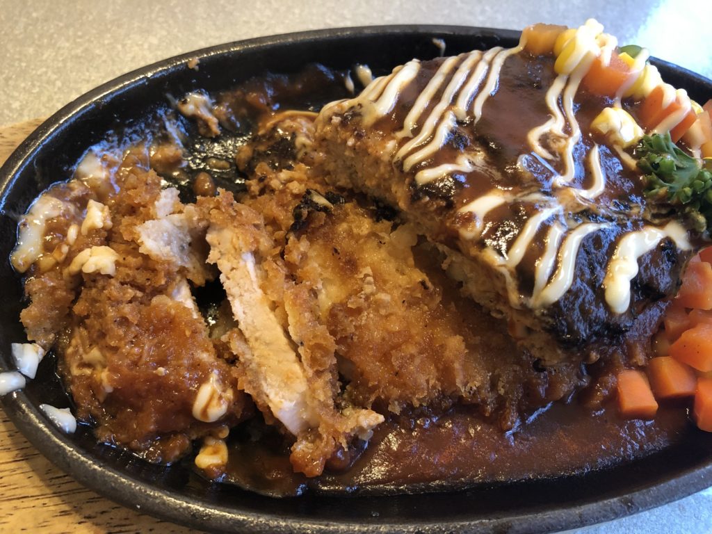 グリル塩豚　ハンバーグと豚カツ