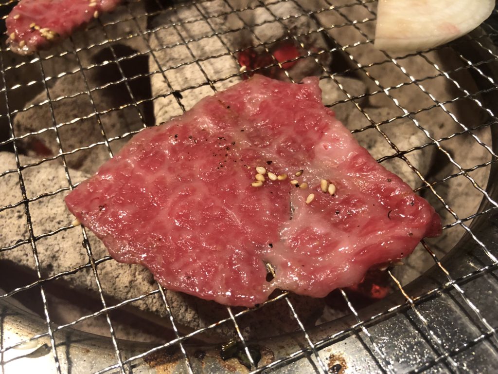 神戸炭火焼肉 BUZZ 函館本店　神戸牛三種盛