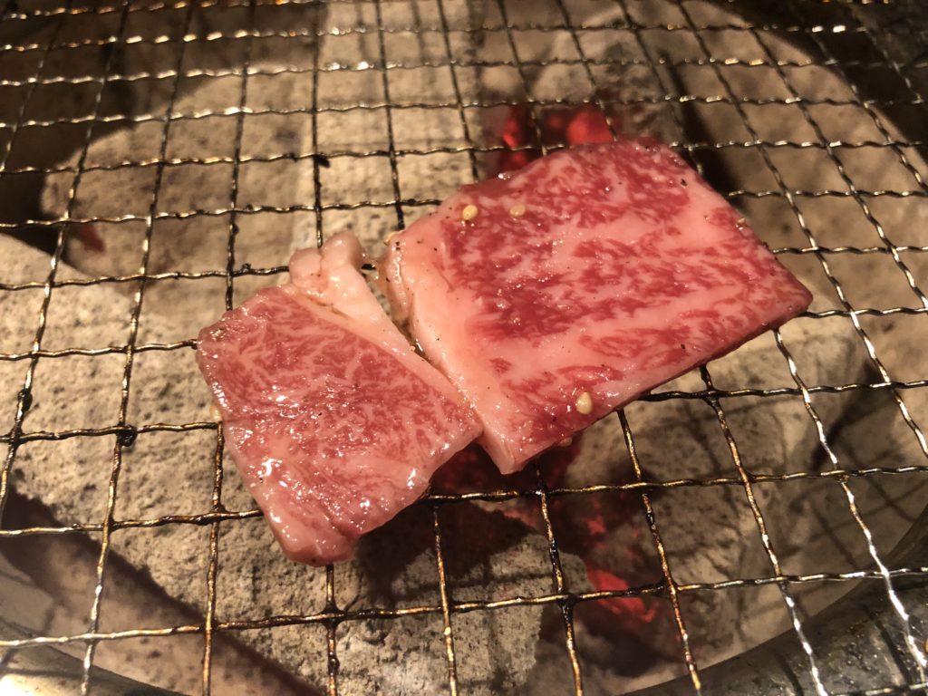 神戸炭火焼肉 BUZZ 函館本店　神戸牛三種盛