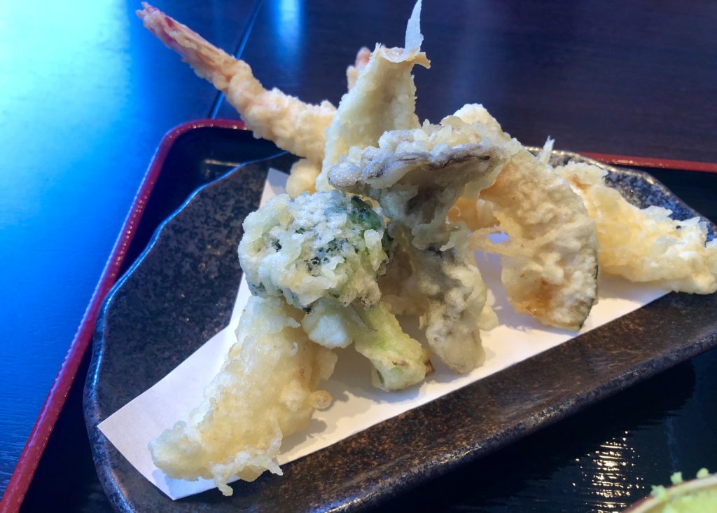 手打ちそば 尾道　天ざるそば