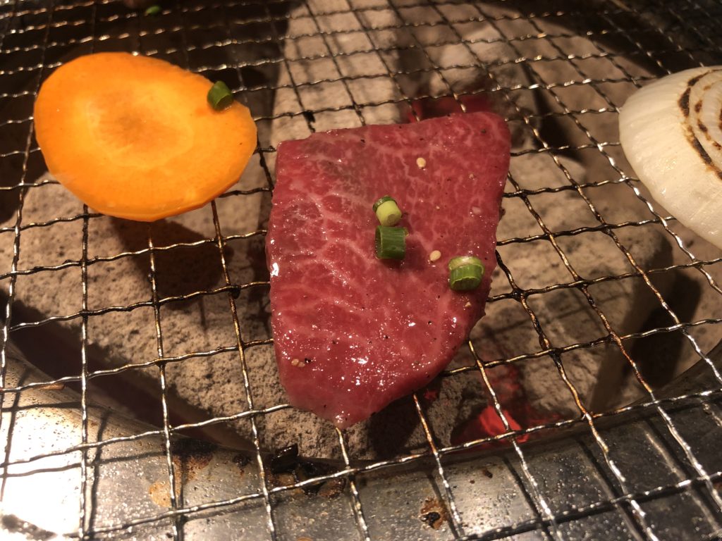 神戸炭火焼肉 BUZZ 函館本店　神戸牛三種盛