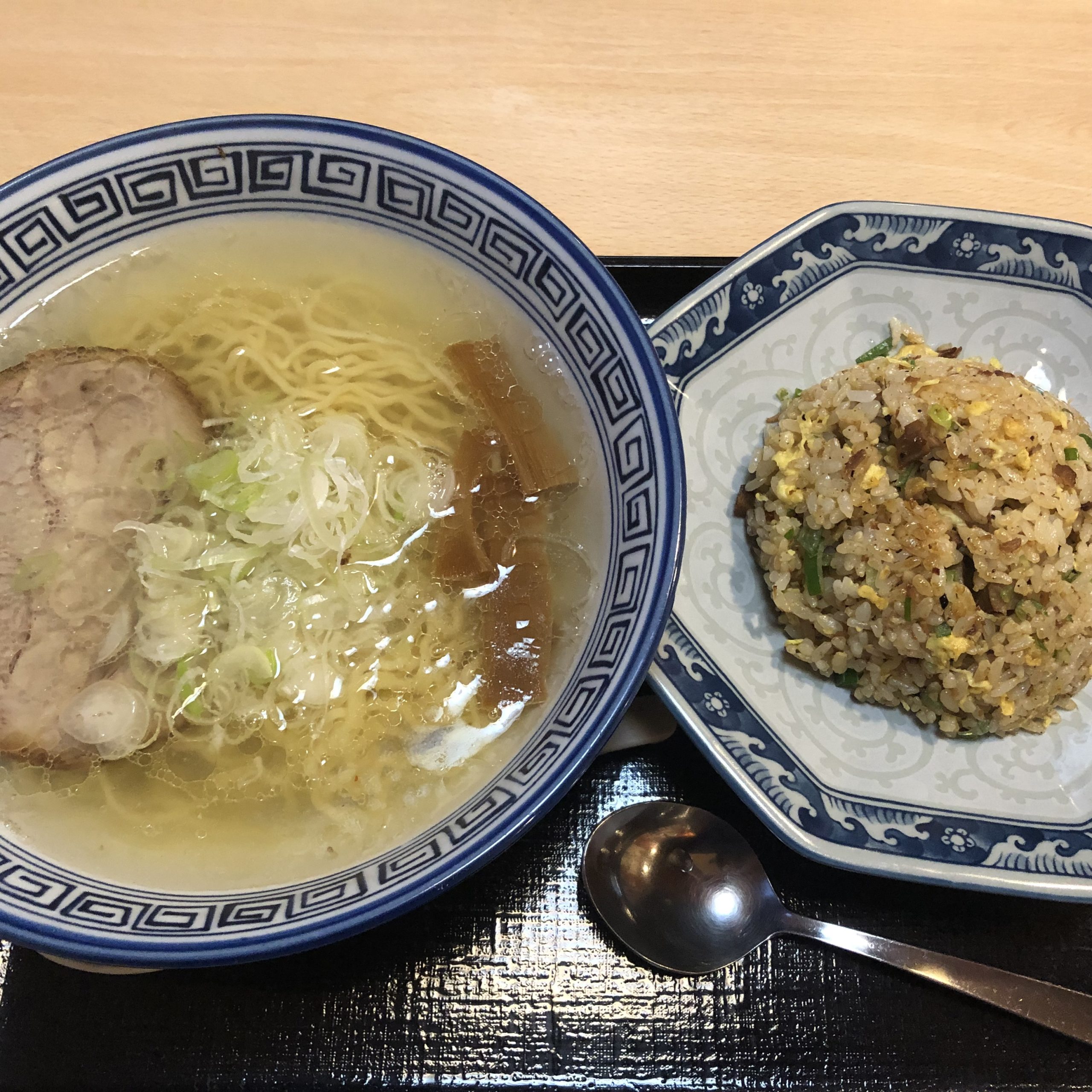 ら～めん 若大将 半チャンセットしお