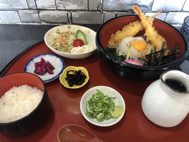 蕎麦処 瑠瞳 冷えび天納豆そば