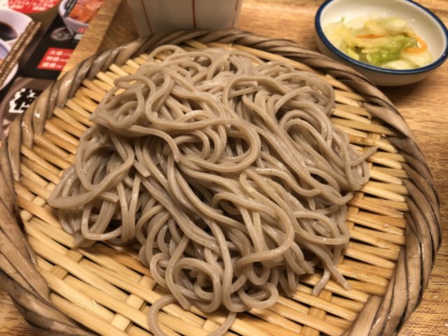 豚丼とそば 十勝晴れ 帯広豚丼バラそばセットの蕎麦